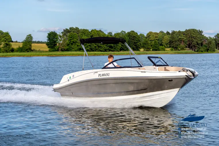 Czarter jachtu motorowego Bayliner VR6E