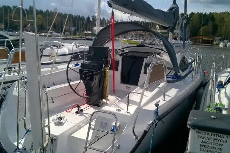 Piękna Góra czarter - Maxus 33.1 RS