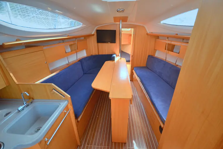 Czarter jachtu żaglowego Maxus 33.1 RS