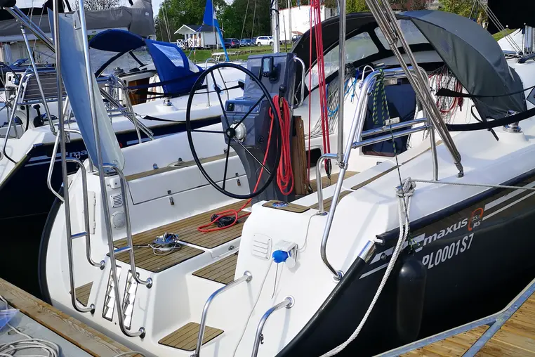 Mazury czarter - Maxus 33.1 RS