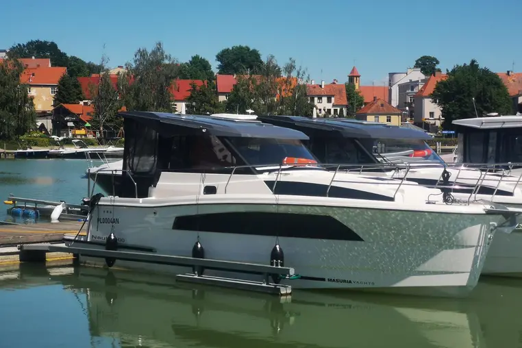 Czarter jachtu motorowego Nautic 30 (900)