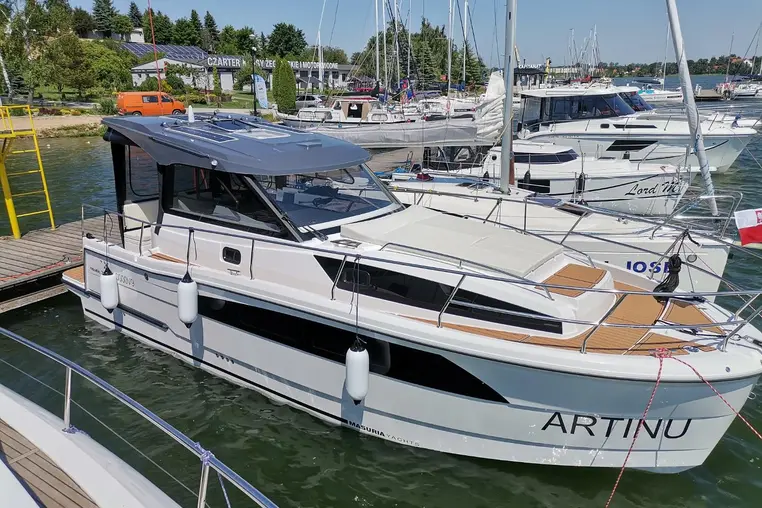 Mazury czarter - Nautic 30 (900)