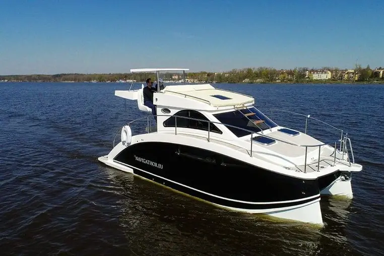 Czarter jachtu motorowego Navigathor 30