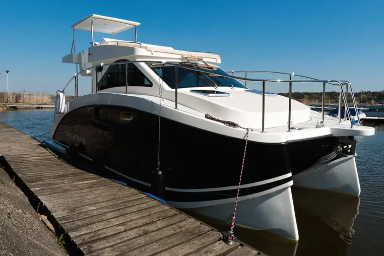 Czarter jachtu motorowego Navigathor 30
