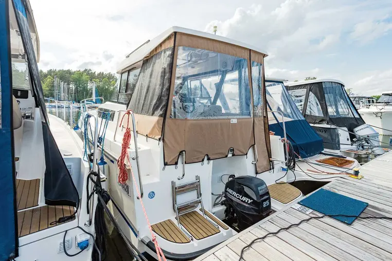 Czarter houseboatu Nexus 870 Revo
