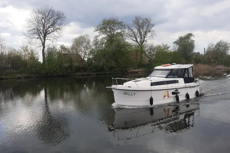 Czarter houseboatu Nexus 870 Revo