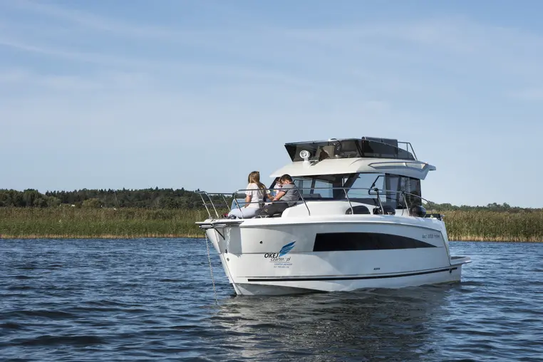 Czarter houseboatu Balt 1018 Tytan