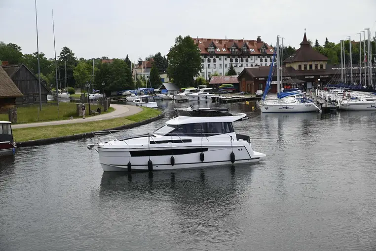 Czarter jachtu motorowego Platinum 35 (989)