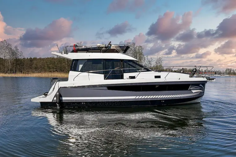 Czarter jachtu motorowego Platinum 35 (989)