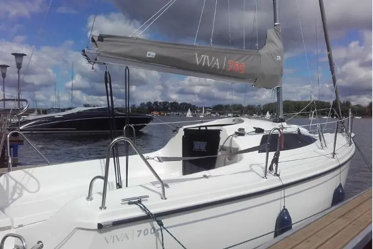 Mazury czarter - Sasanka 700 Viva