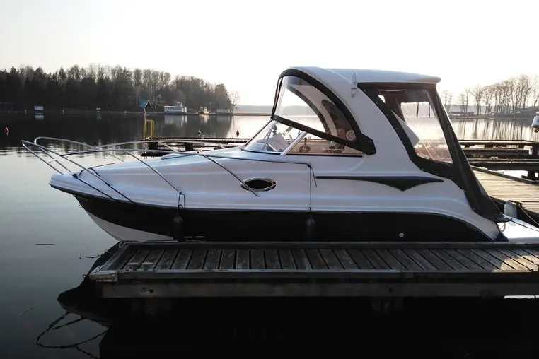Czarter jachtu motorowego Coral 750 Hard Top