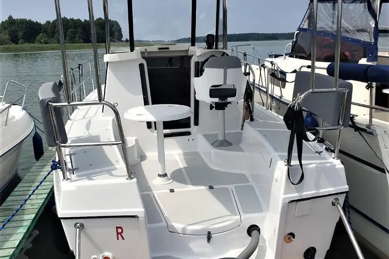 Mazury czarter - Laguna 700 Cruiser