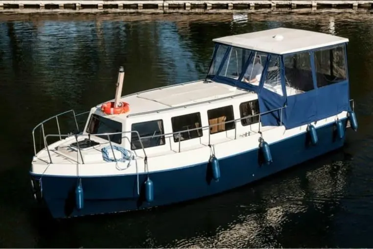 Czarter houseboatu Vistula 30 Cruiser