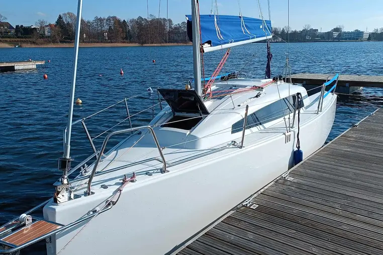 Mazury czarter - Sen 749