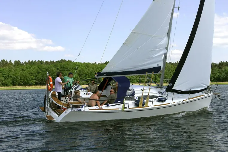 Czarter jachtu żaglowego Cobra 33