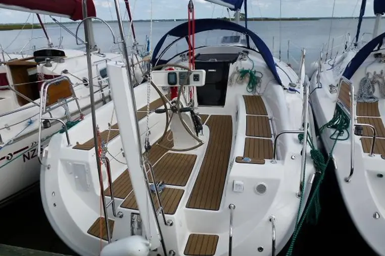 Piękna Góra czarter - Maxus 33