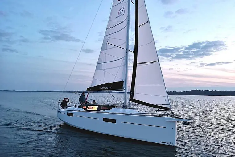 Mazury czarter - Maxus 34