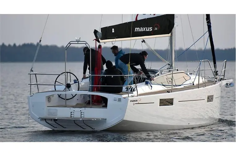 Mazury czarter - Maxus 34