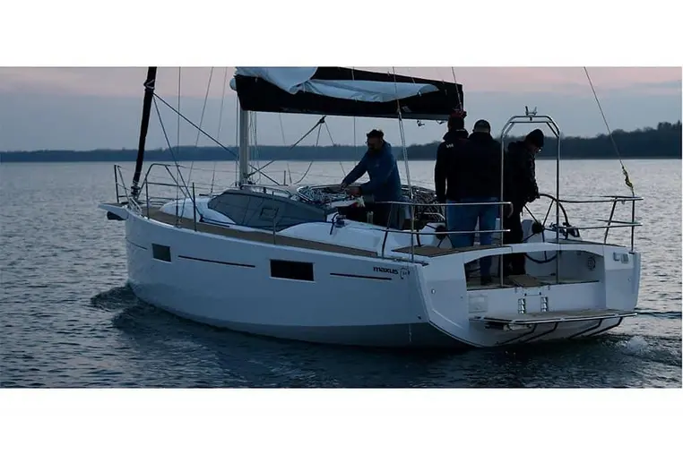 Mazury czarter - Maxus 34