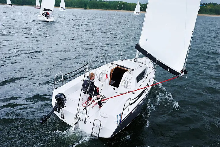 Giżycko czarter - Maxus 26