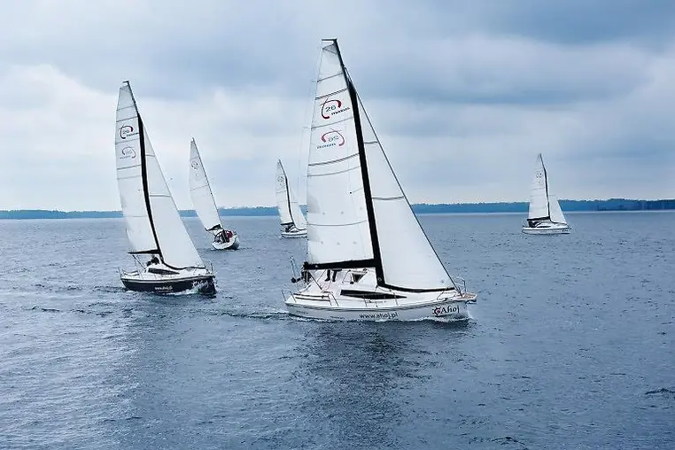 Mazury czarter - Maxus 26