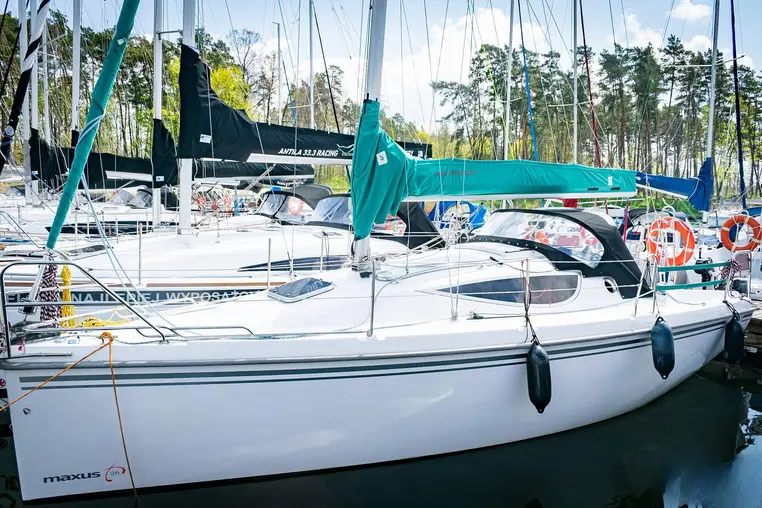 Czarter jachtu żaglowego Maxus 28