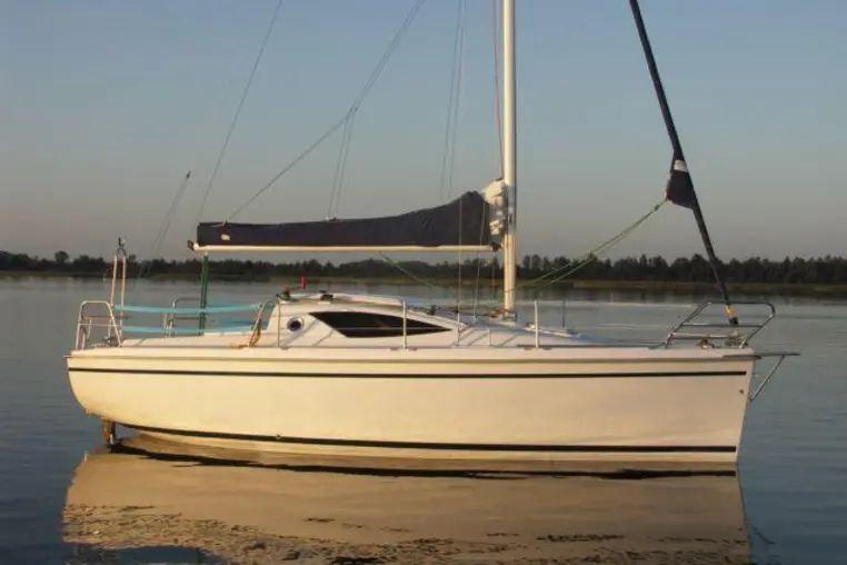 Mazury czarter - Antila 24