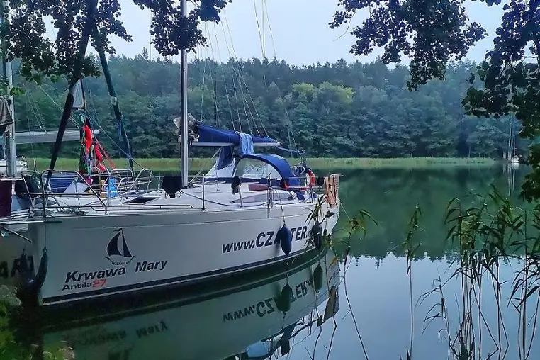 Mazury czarter - Antila 27