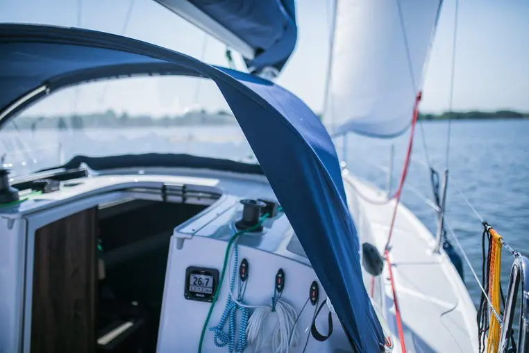 Mazury czarter - Antila 27