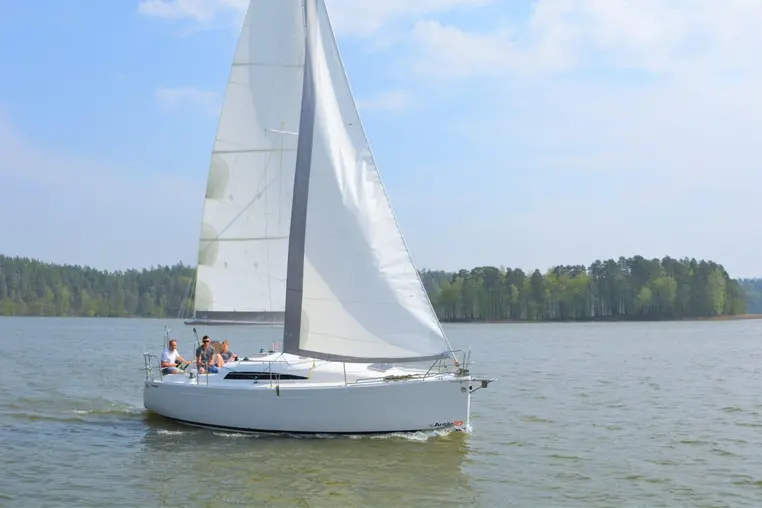 Czarter Antila 27