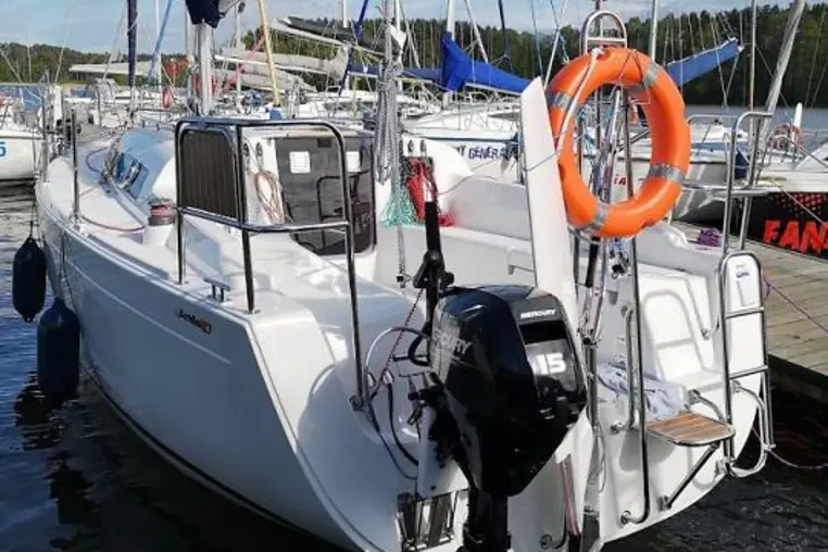Czarter Antila 27