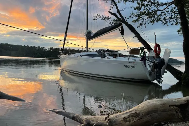Mazury czarter - Antila 27