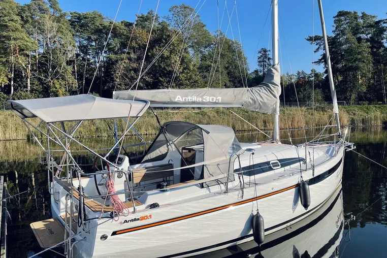 Mazury czarter - Antila 30