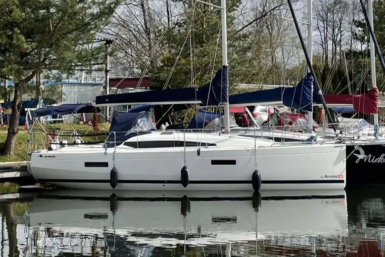 Mazury czarter - Antila 33