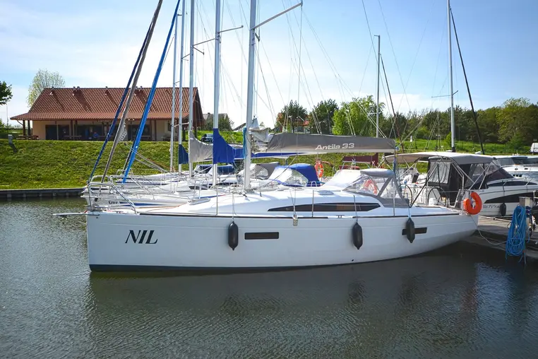 Mazury czarter - Antila 33