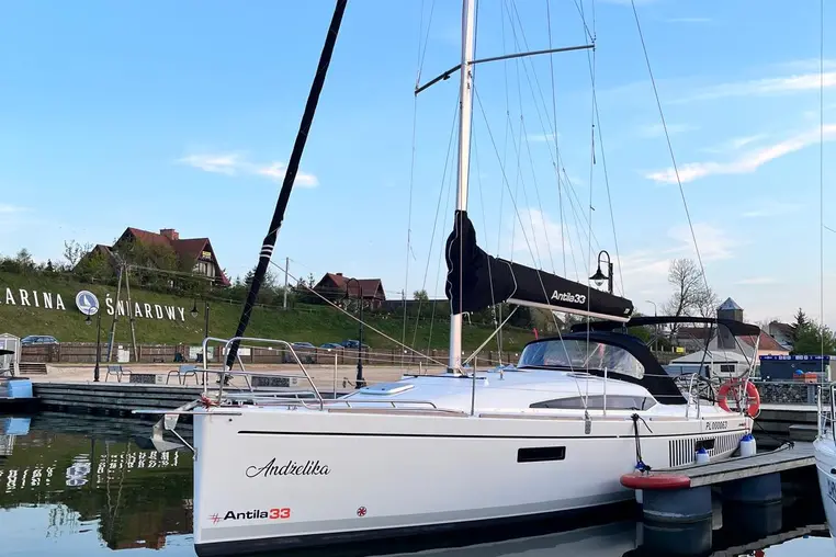 Mazury czarter - Antila 33