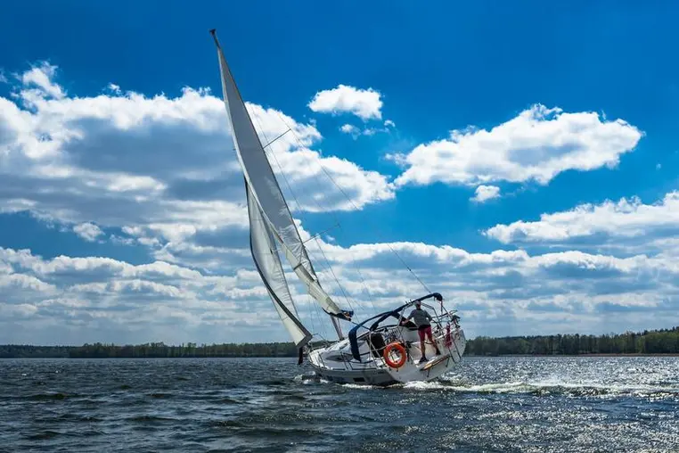 Mazury czarter - Antila 33