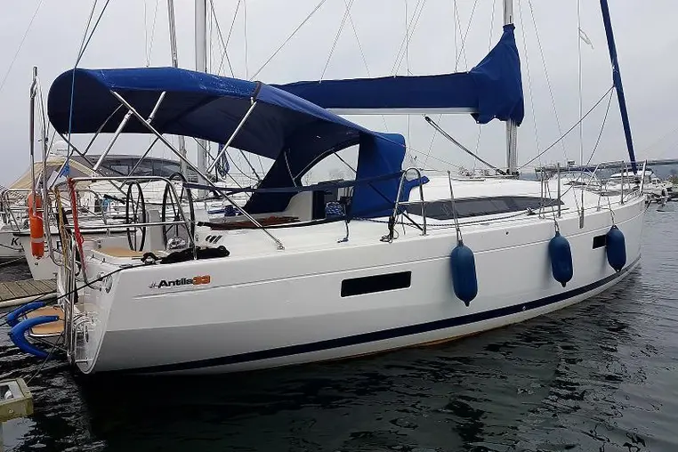Mazury czarter - Antila 33
