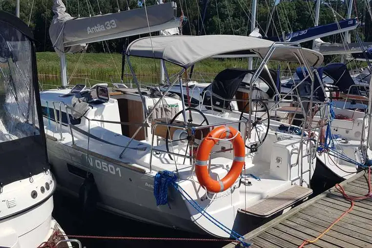 Mazury czarter - Antila 33