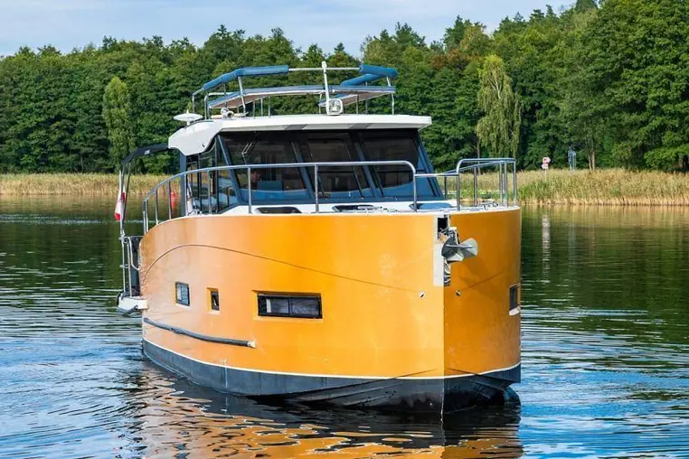 Mazury czarter - Futura 36