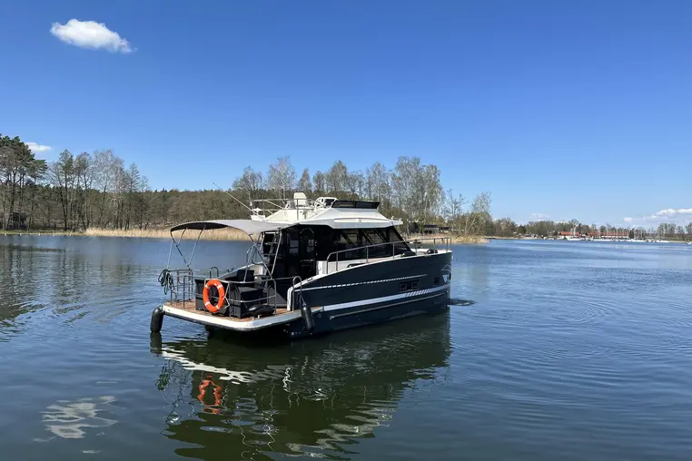 Czarter jachtu motorowego Futura 40