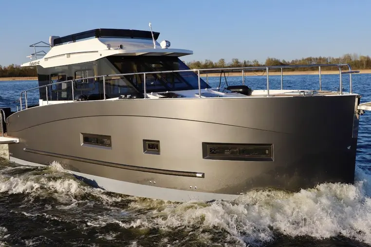 Czarter jachtu motorowego Futura 40