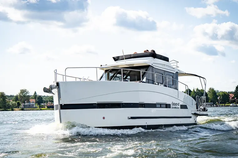 Czarter jachtu motorowego Futura 40