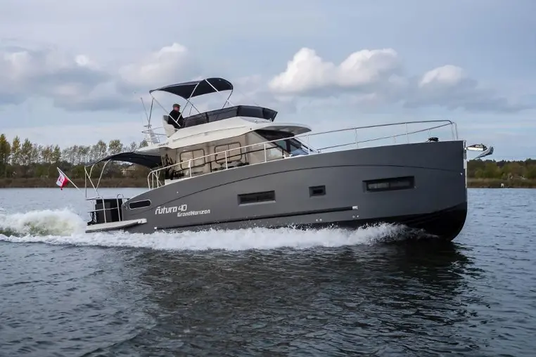 Mazury czarter - Futura 40
