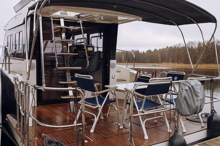 Czarter jachtu motorowego Futura 40