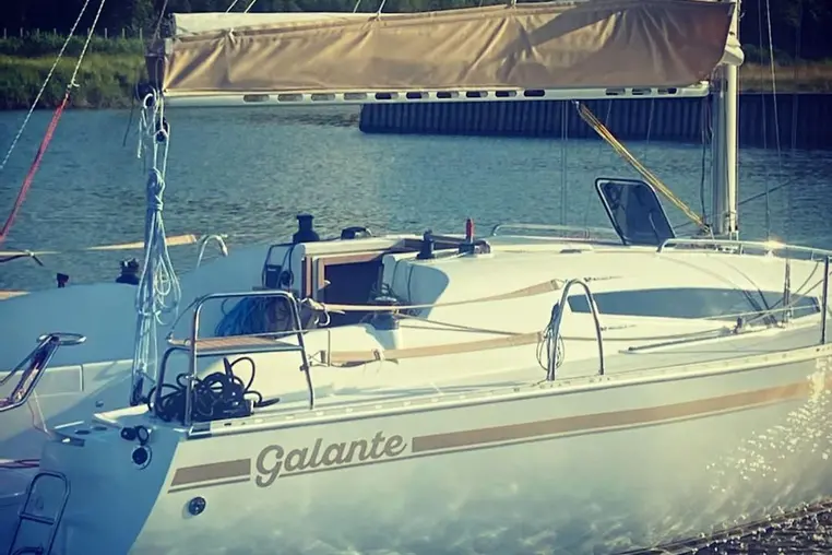 Mazury czarter - Hornet 29