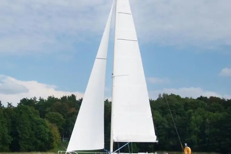 Mazury czarter - Laguna 30