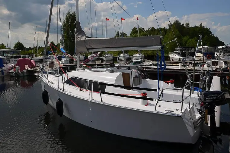 Czarter jachtu żaglowego Solina 22