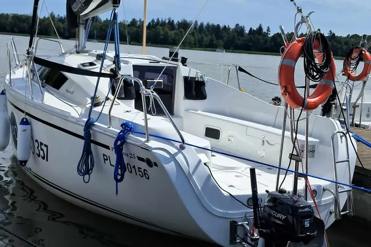 Mazury czarter - Phobos 25
