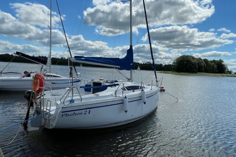 Mazury czarter - Phobos 21